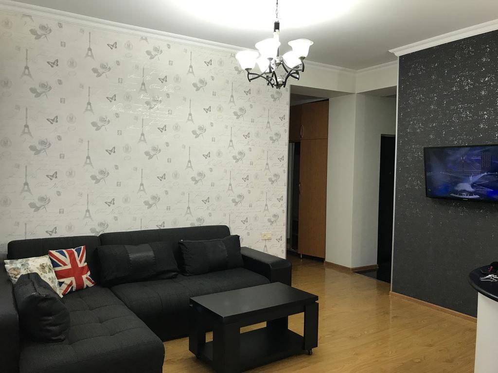 Apartment Like Home Batumi Bagian luar foto