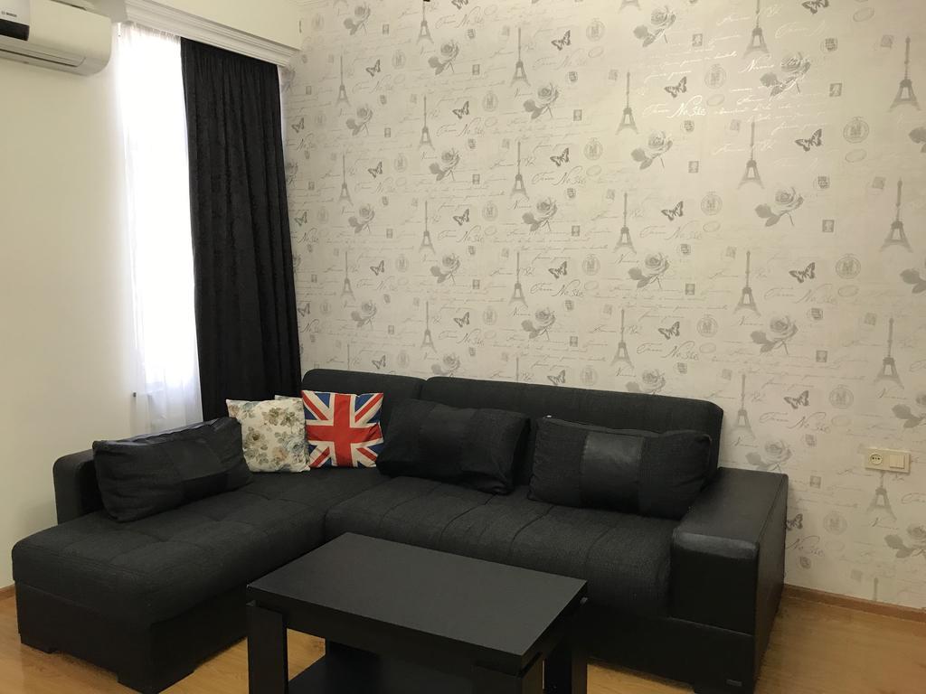 Apartment Like Home Batumi Bagian luar foto